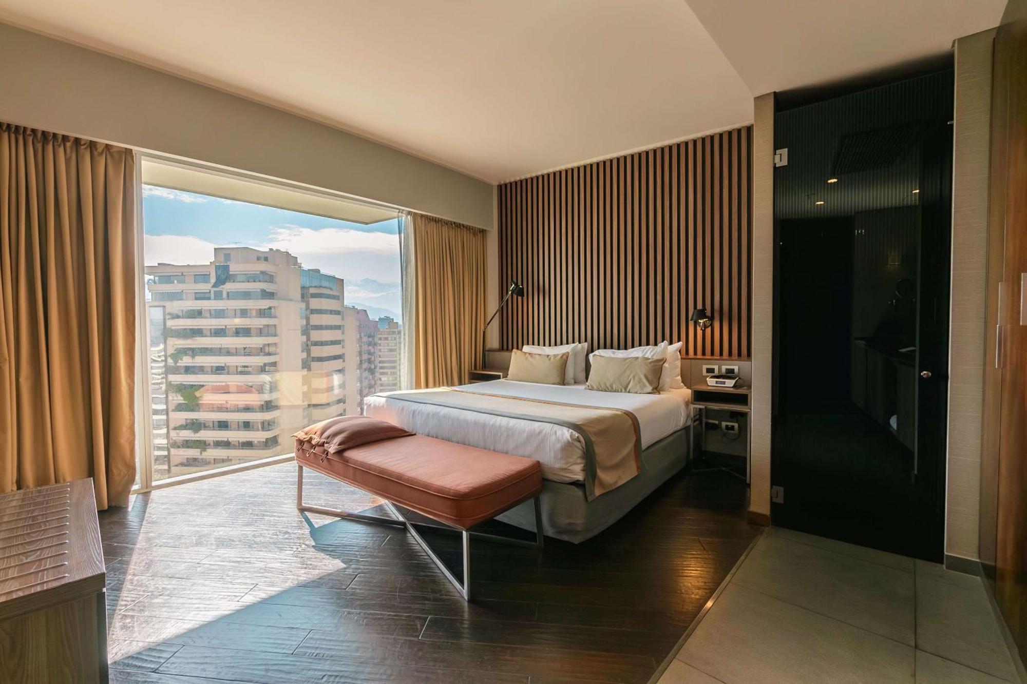 Hotel Doubletree By Hilton Santiago Kennedy, Chile Esterno foto