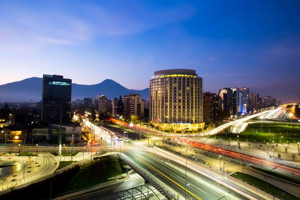 Hotel Doubletree By Hilton Santiago Kennedy, Chile Esterno foto